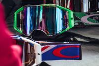 s1200_Oakley_Prizm_MX_Goggles.jpg